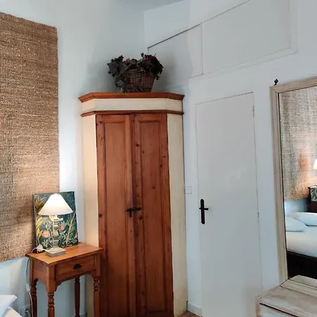 Couette-café Le Cerisier Mareil-Marly